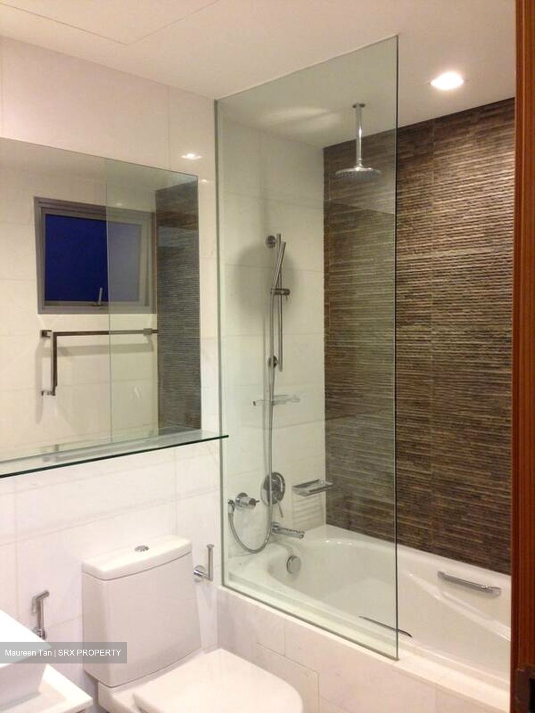 Vista Residences (D12), Condominium #566179701